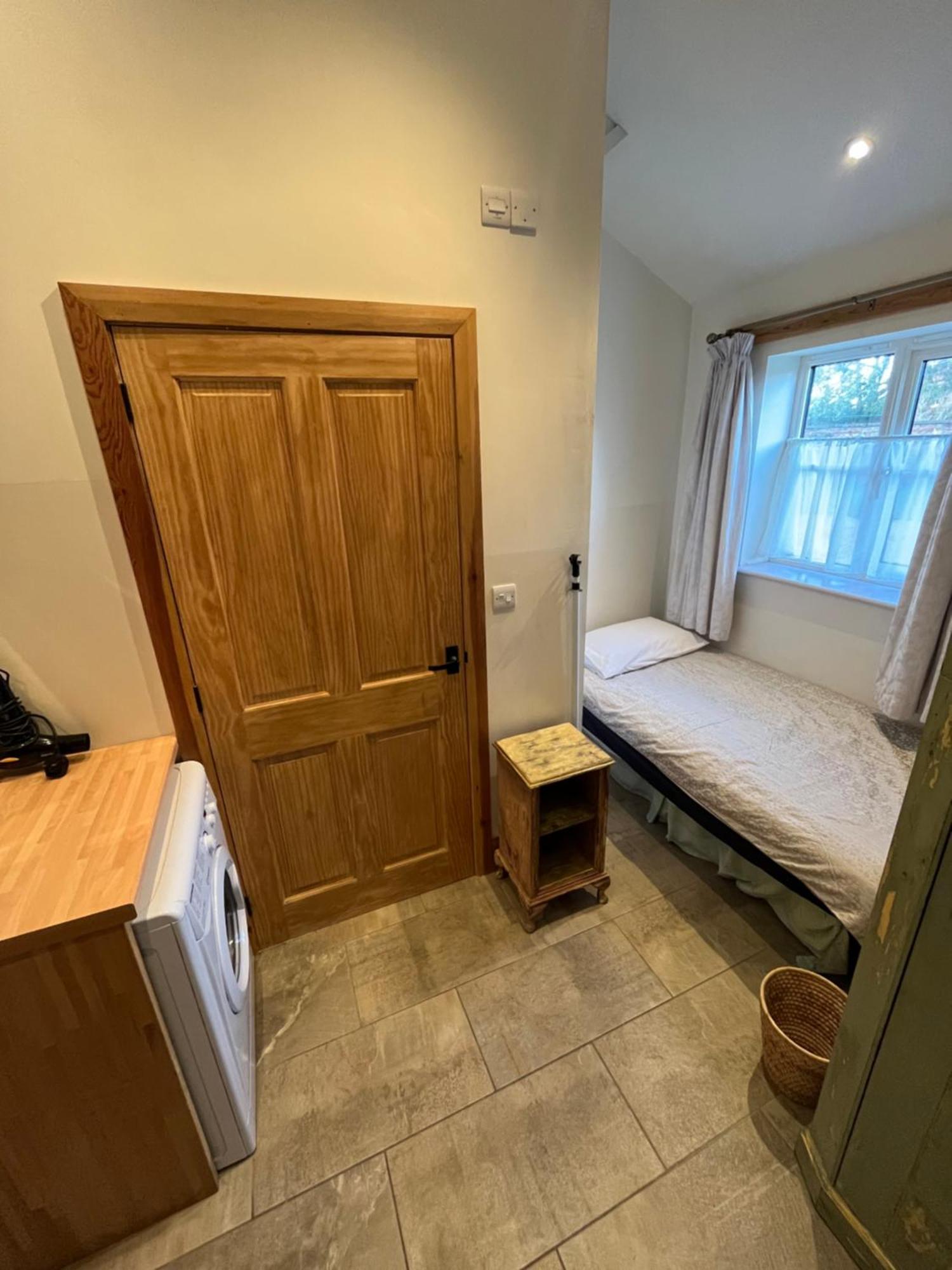 C Farmhouse Accommodation Alne Экстерьер фото