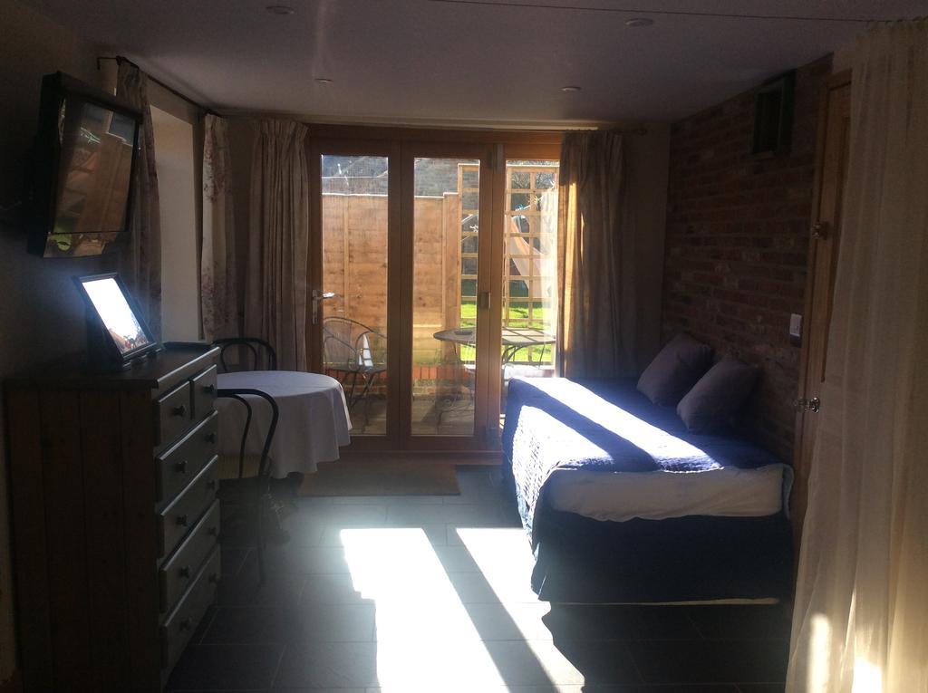C Farmhouse Accommodation Alne Экстерьер фото